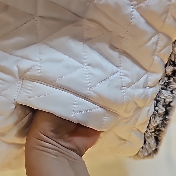 TEEZHER XL Faux fur Reversible Vest - Picture 9 of 12